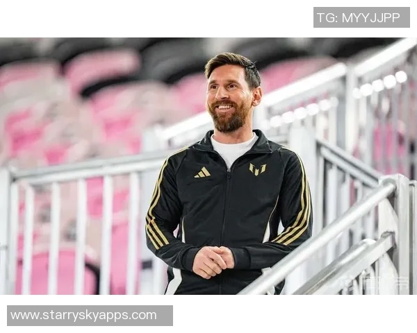 梅西杯首届赛事在迈阿密举行梅西亲临观战河床对阵巴萨