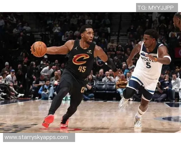 爱德华兹谈对战小米切尔的备战策略强调早睡养精蓄锐应对全场紧逼