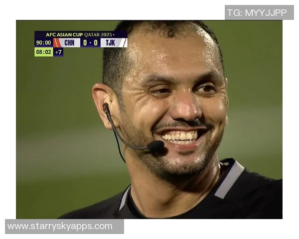 三场不败零失球展现希望黄健翔呼吁关注中国足球的复苏之路 三场不败零失球展现希望黄健翔呼吁关注中国足球的复苏之路