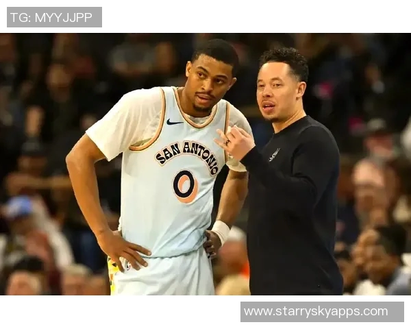 米奇称阿德与德罗赞愿意接受指导他们坚守马刺传统与精神 米奇称阿德与德罗赞愿意接受指导他们坚守马刺传统与精神