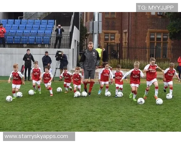 阿森纳官方宣布默特萨克卸任青训主管将于赛季结束后离队